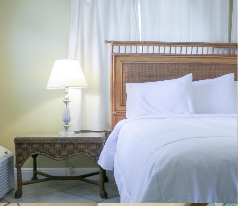 แบร์ฟุต บีช คลับ Hotel เซนต์พีทบีช ภายนอก รูปภาพ